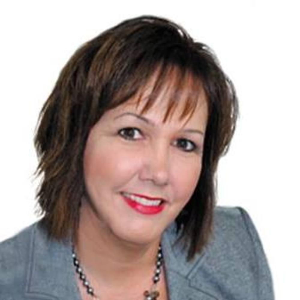 Meet your Posher, Paula
